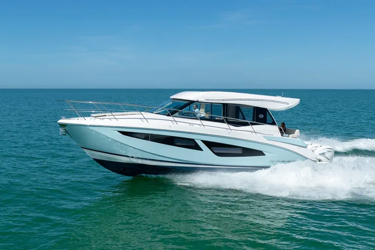 Regal Boats 42 XO