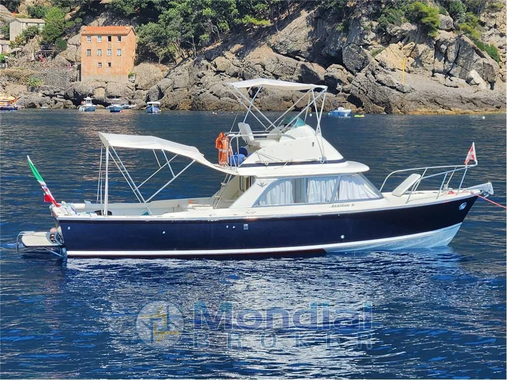 Bertram 31' used - photo 1