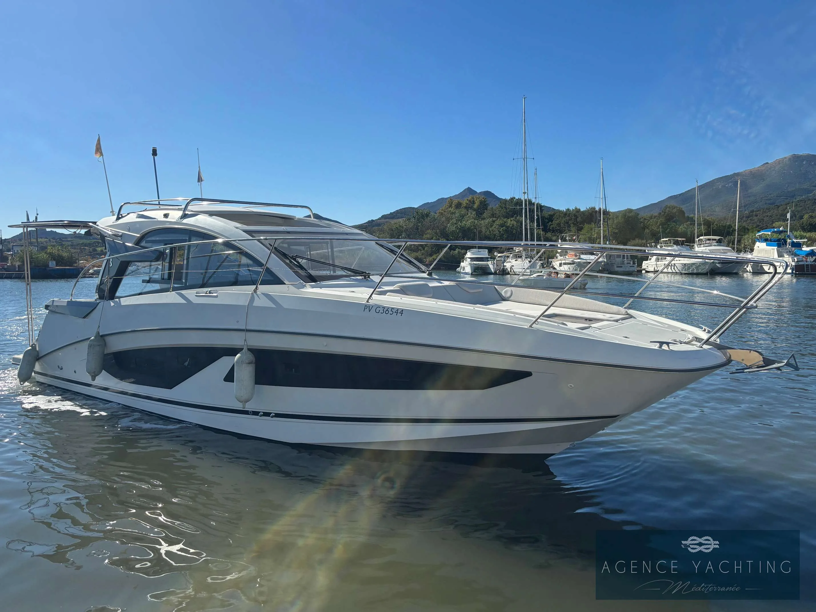 Beneteau GRAN TURISMO 36 used - photo 1