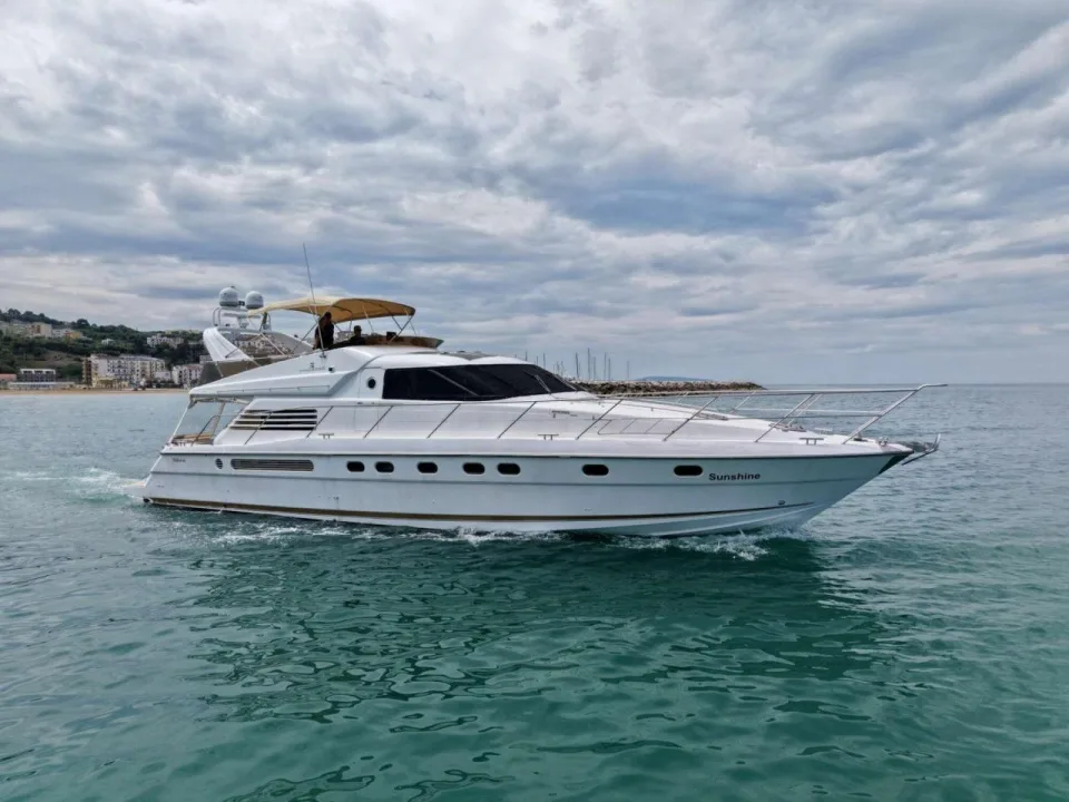 Fairline Squadron 62/65 used - photo 1