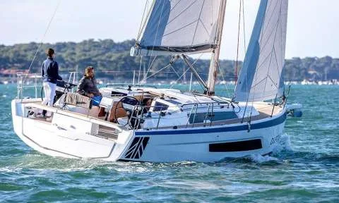 Dufour 37 used - photo 1