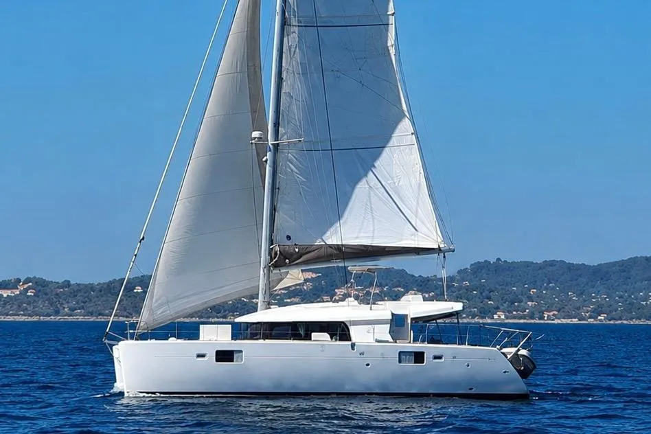 Lagoon 450 F gebraucht - Foto 1