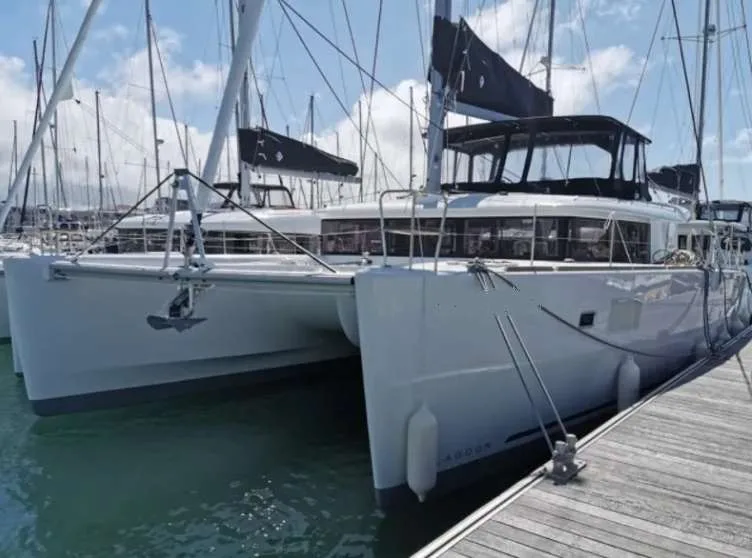 Lagoon 450 F gebraucht - Foto 1