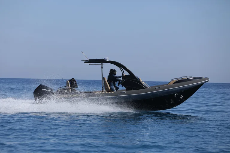 Bering Marine BM28 CC