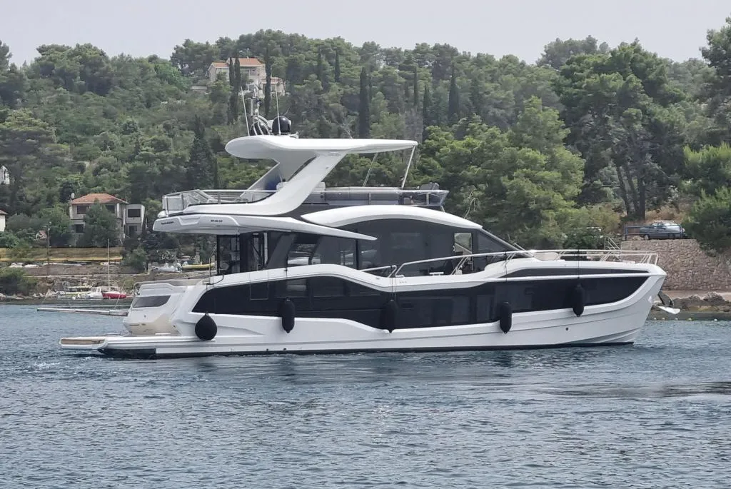 Galeon 560 Fly gebraucht - Foto 1