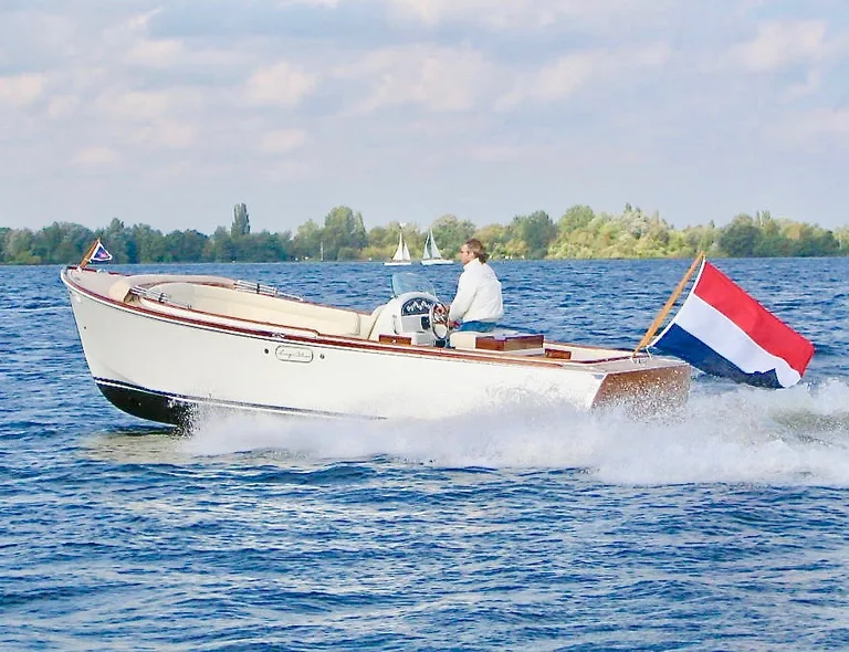 Long Island 25 Sportsman