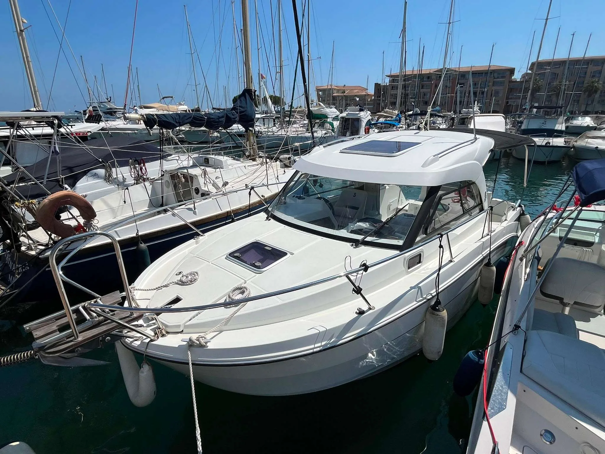 Beneteau ANTARES 8 OB gebraucht - Foto 1