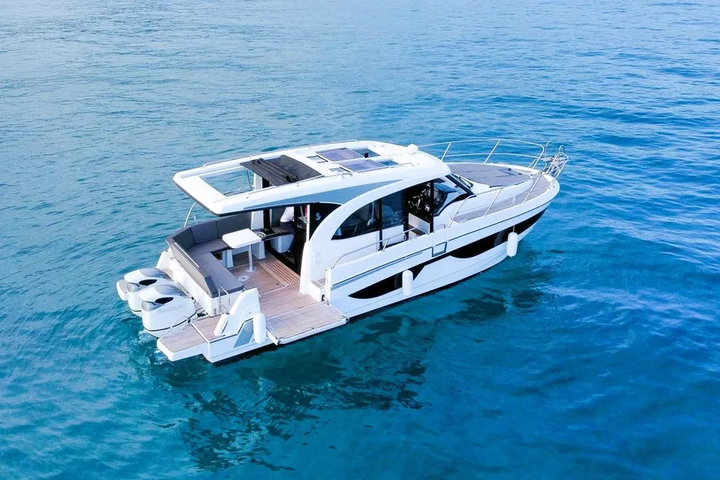 Beneteau Antares 11 OB usato - foto 1
