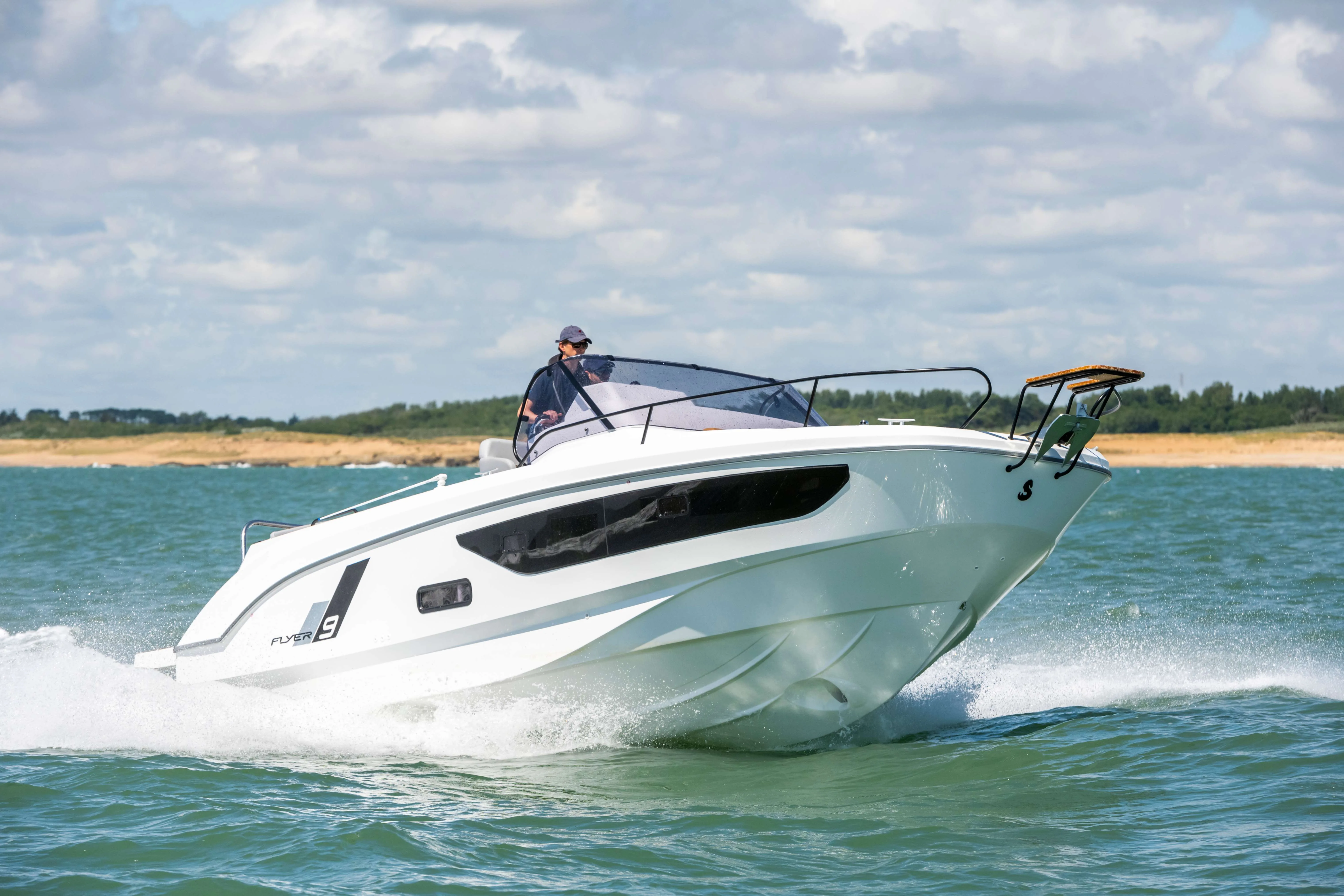 Beneteau FLYER 9 SUNDECK usato - foto 1