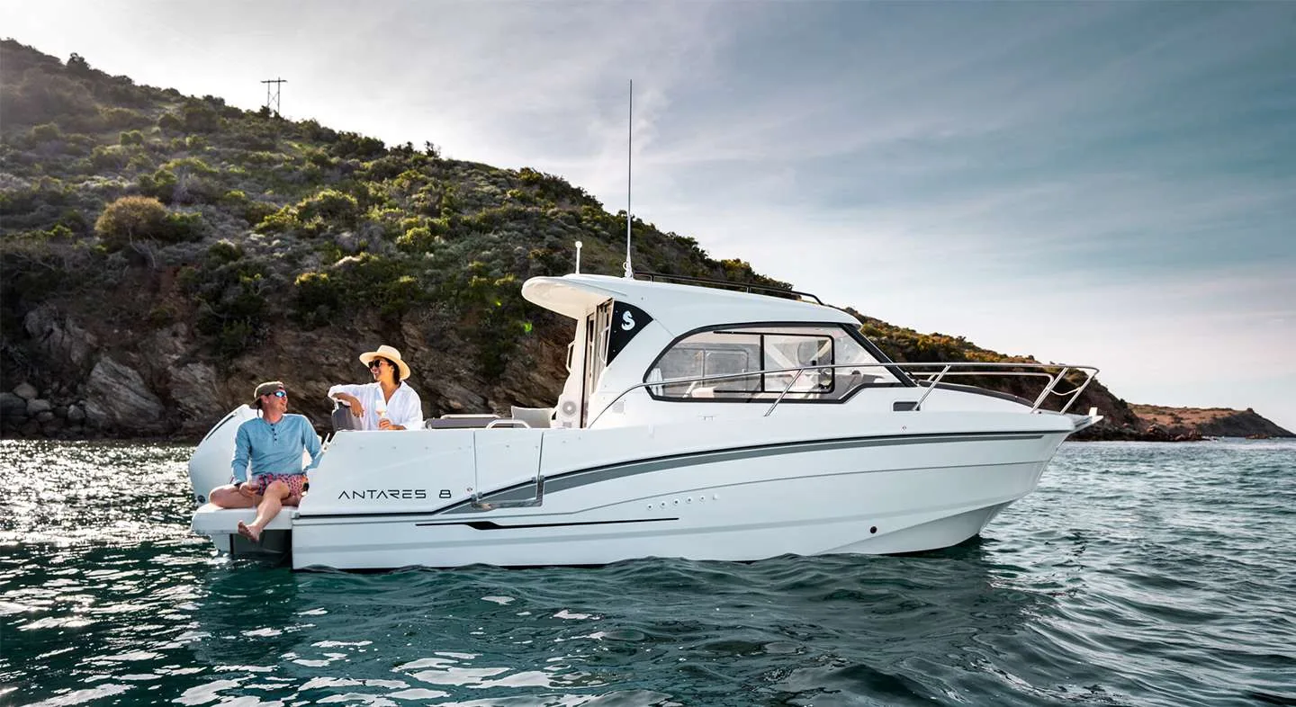 Beneteau ANTARES 8 OB usato - foto 1