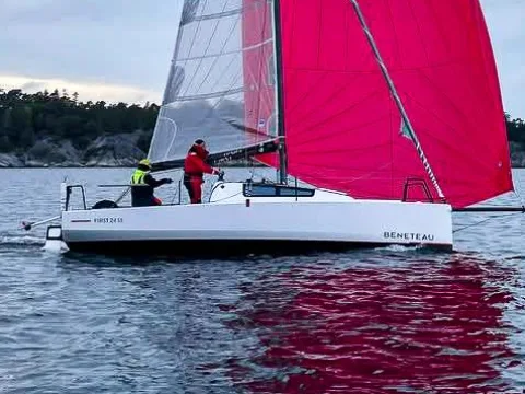 Beneteau First 24SE usato - foto 1