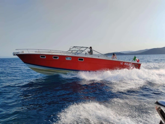 Magnum Marine 38 used - photo 1
