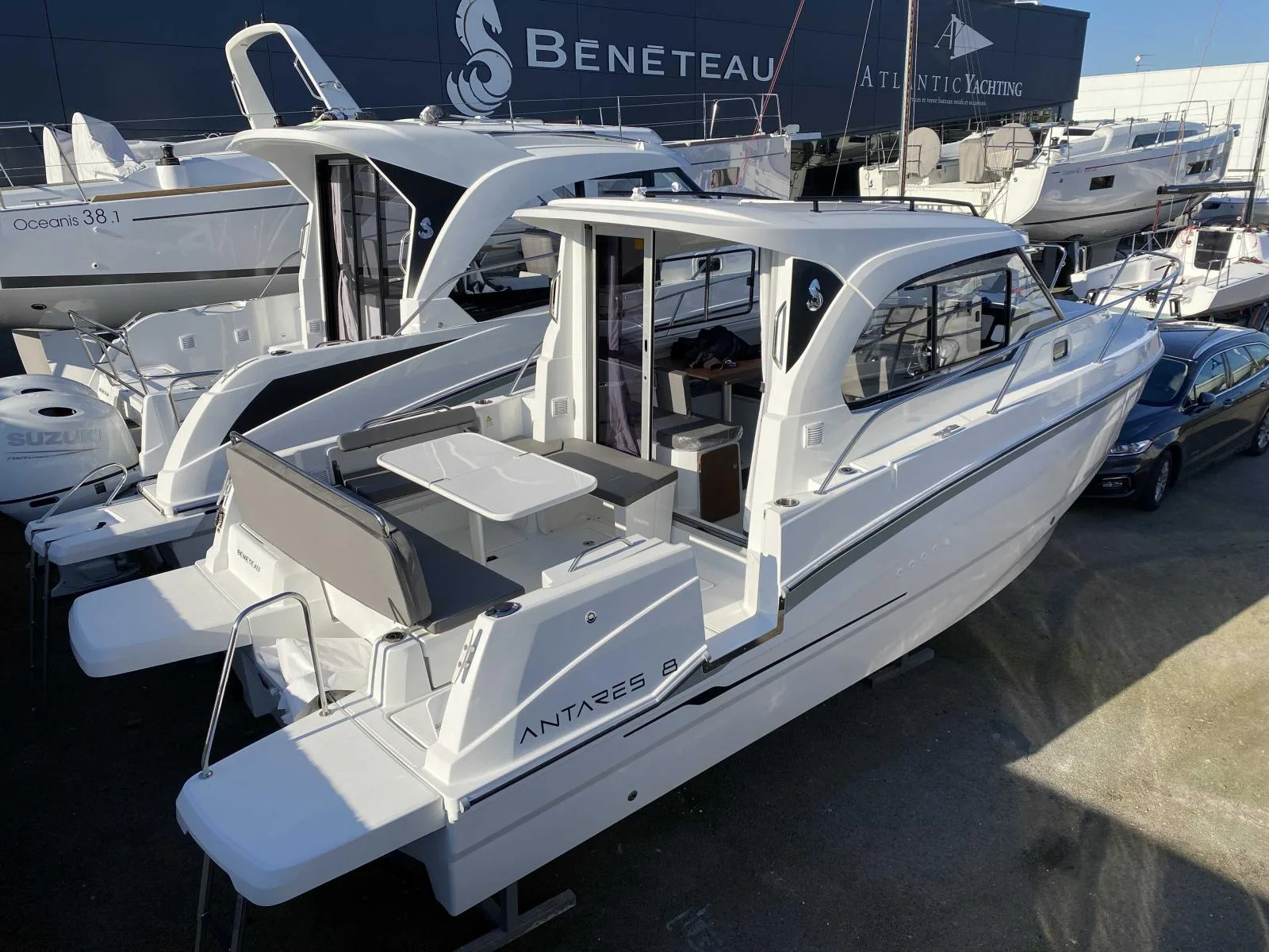 Beneteau Antares 8 ob d'occasion - photo 1
