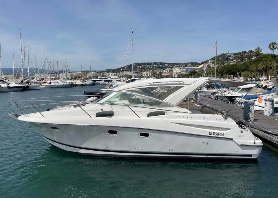 Jeanneau Prestige 30S used - photo 1