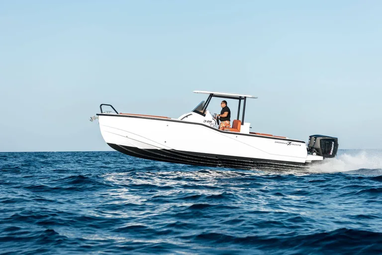 Dromeas Yachts D28 CC