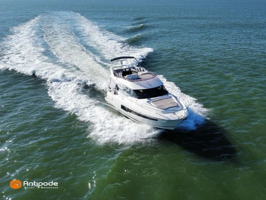 Jeanneau Prestige 460 fly used - photo 1
