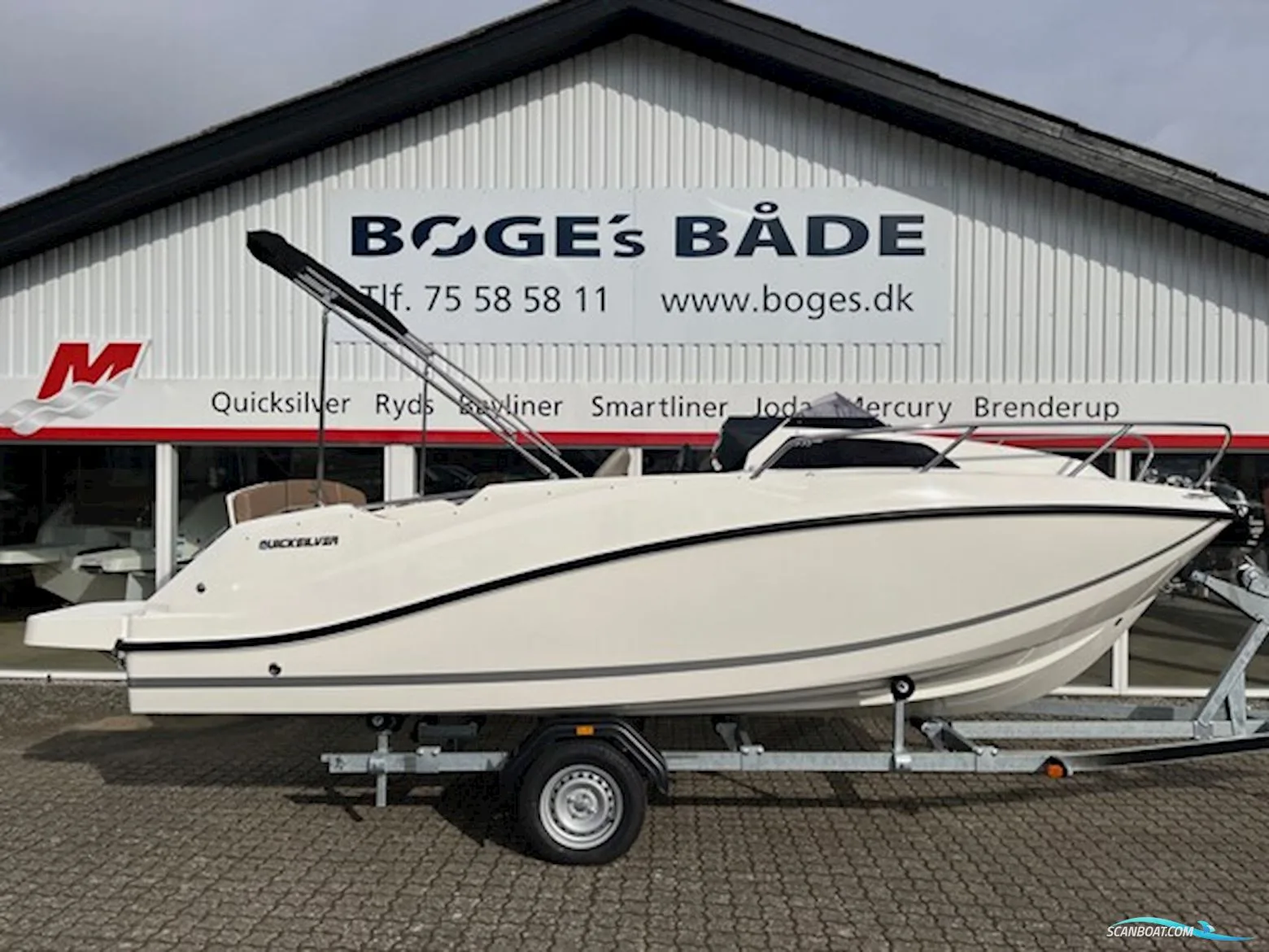 Quicksilver Activ 555 Cabin Med 100 hk Mercury-Efi 4 Takt 2,1L - Med Flot Udstyr gebraucht - Foto 1