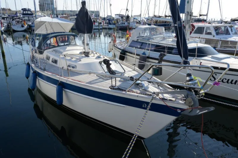 Hallberg-Rassy used - photo 1