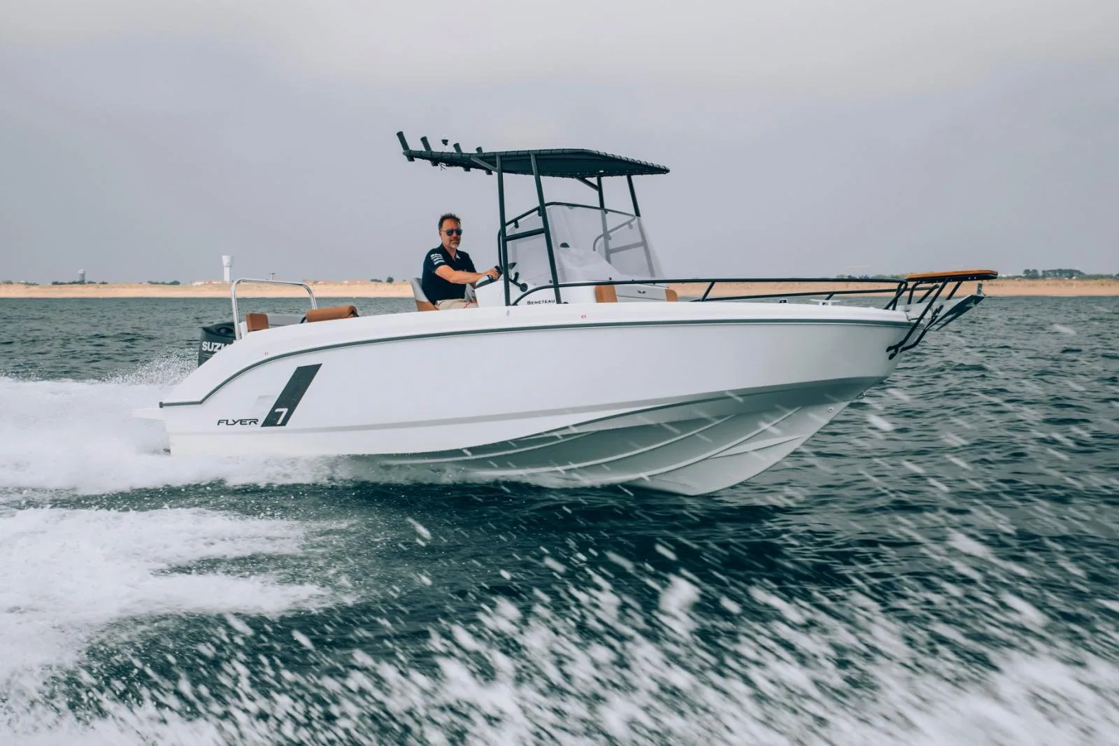 Beneteau Flyer 7 spacedeck d'occasion - photo 1