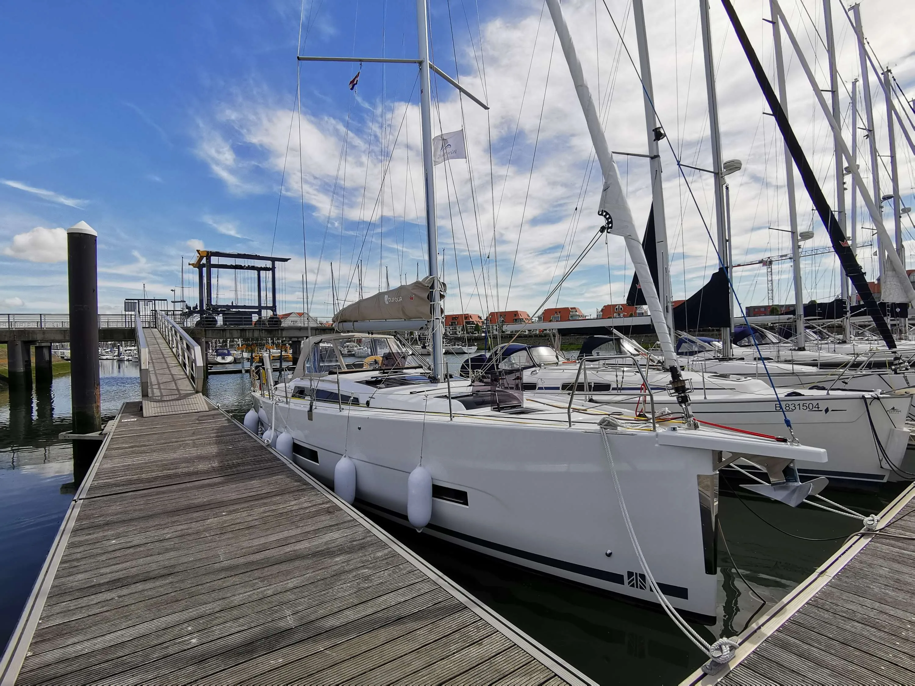 Dufour 390 used - photo 1