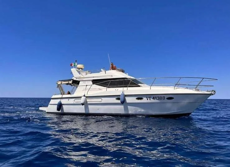 Azimut 37 gebraucht - Foto 1