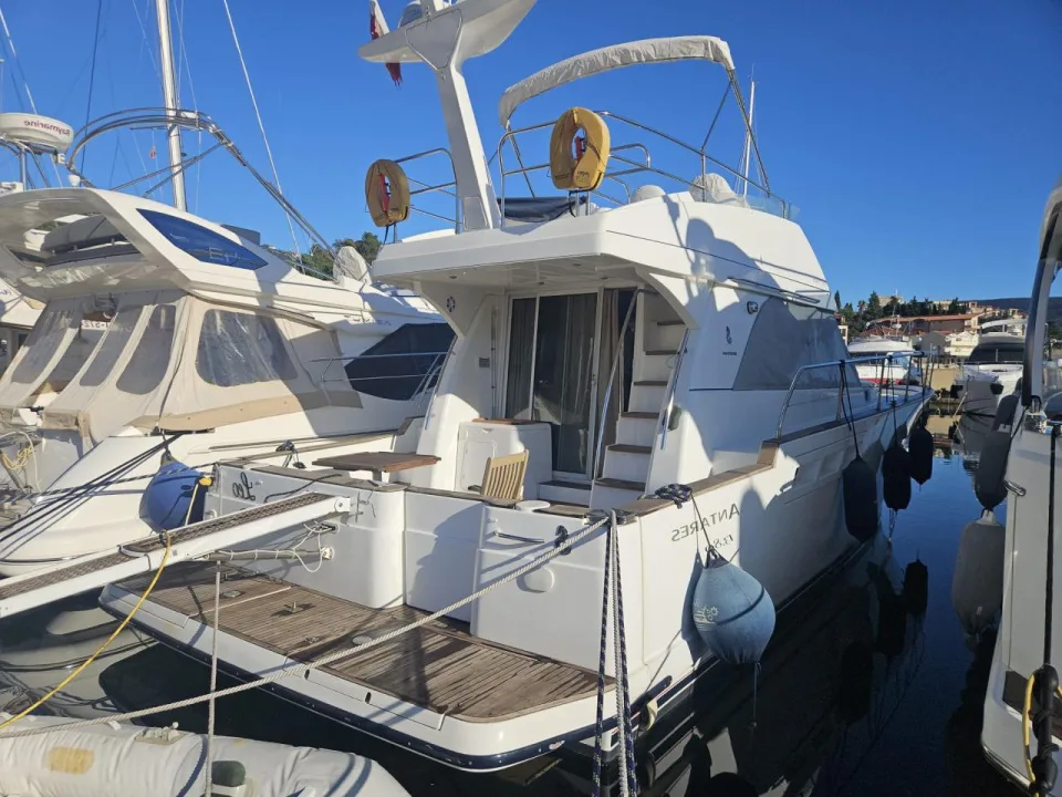 Beneteau Antares 13.80 usato - foto 1