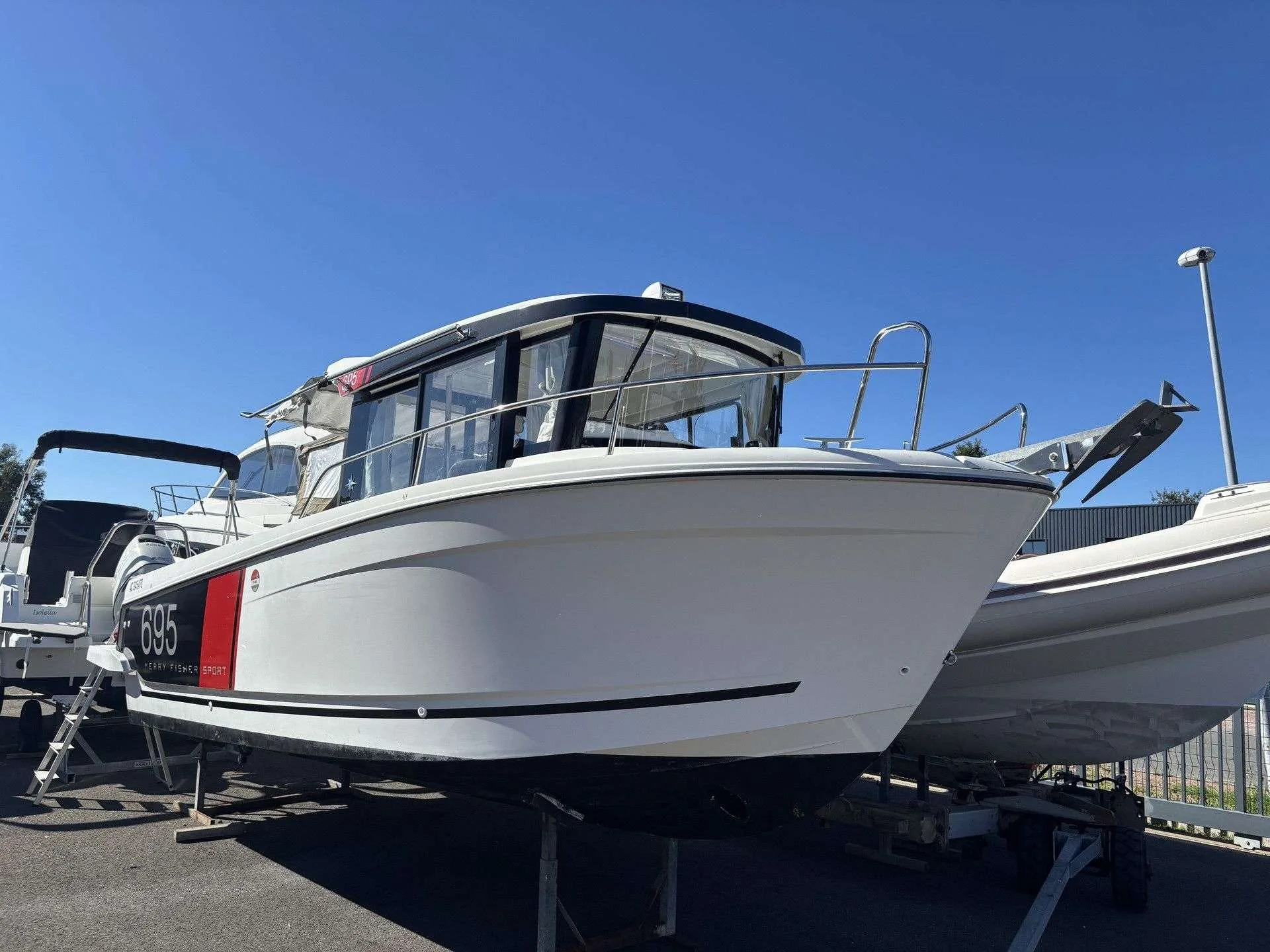 Jeanneau MERRY FISHER 695 SPORT gebraucht - Foto 1 Jeanneau MERRY FISHER 695 SPORT gebraucht - Foto 1