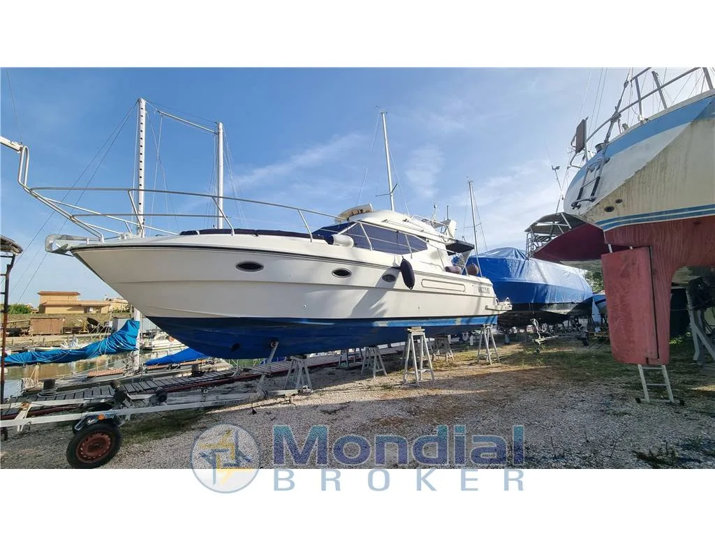 Azimut AZ 37 FLY usato - foto 1