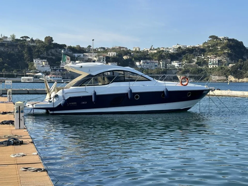 Beneteau Flyer GT38 usato - foto 1
