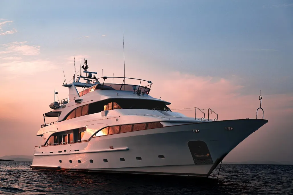 Benetti Classic 115 usato - foto 1
