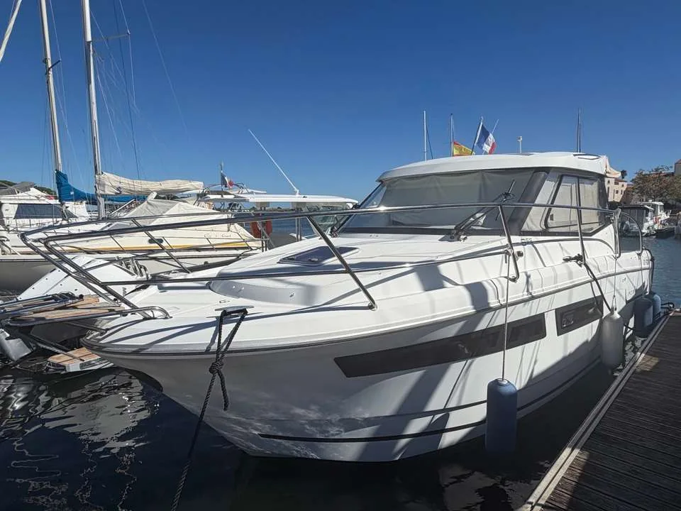 Jeanneau MERRY FISHER 855 used - photo 1