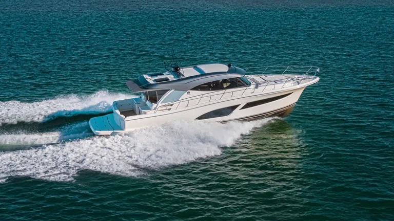 Riviera 465 SUV