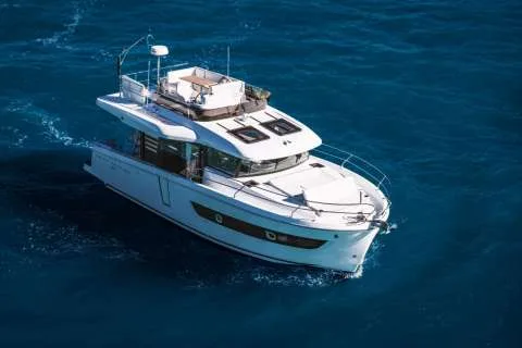 Beneteau Swift Trawler 37 Fly, 2027 NEW BOAT used - photo 1