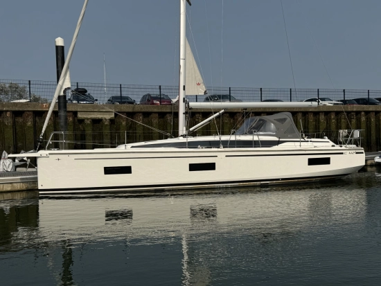 Bavaria Yachts C42 used - photo 1