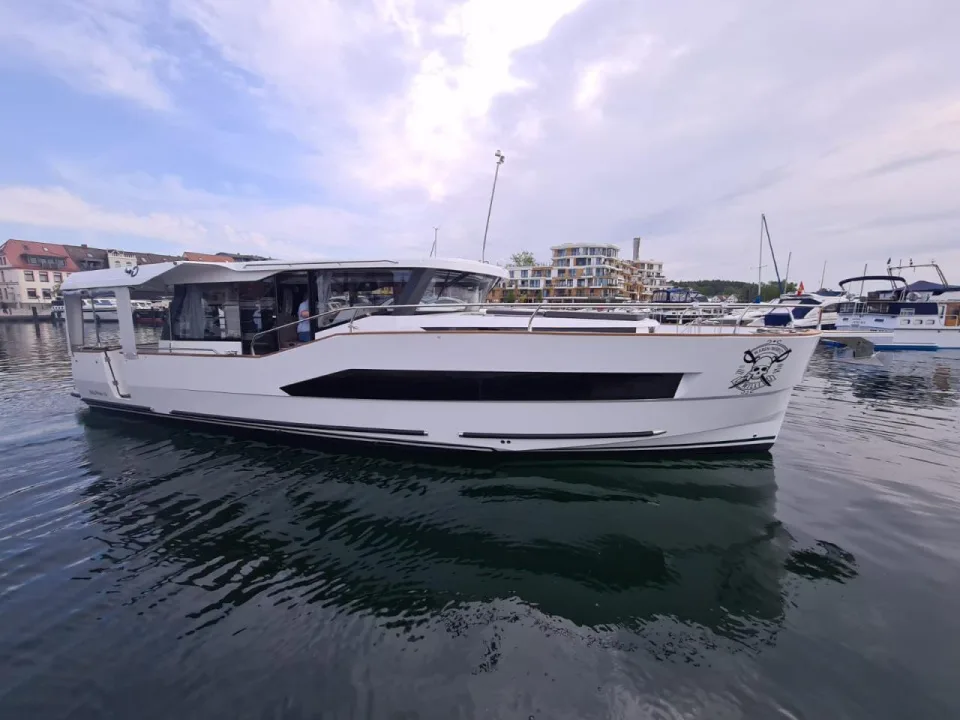 Delphia 12 BLUESCAPE SEDAN gebraucht - Foto 1