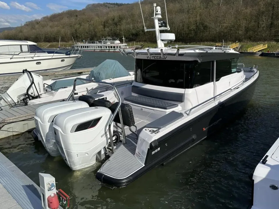 Axopar 37 CC mit gebraucht - Foto 1