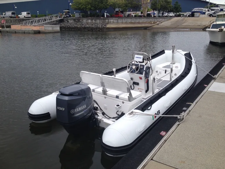AB Inflatables F17