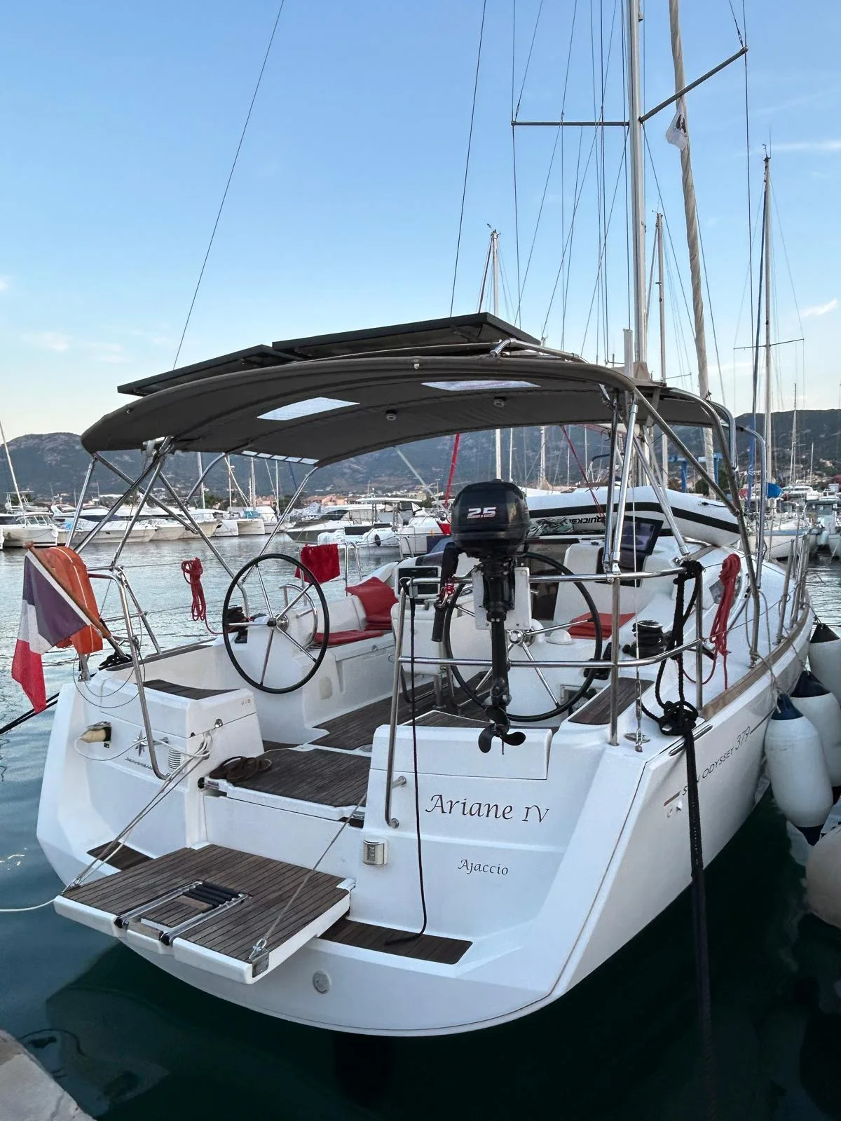Jeanneau So 379 used - photo 1