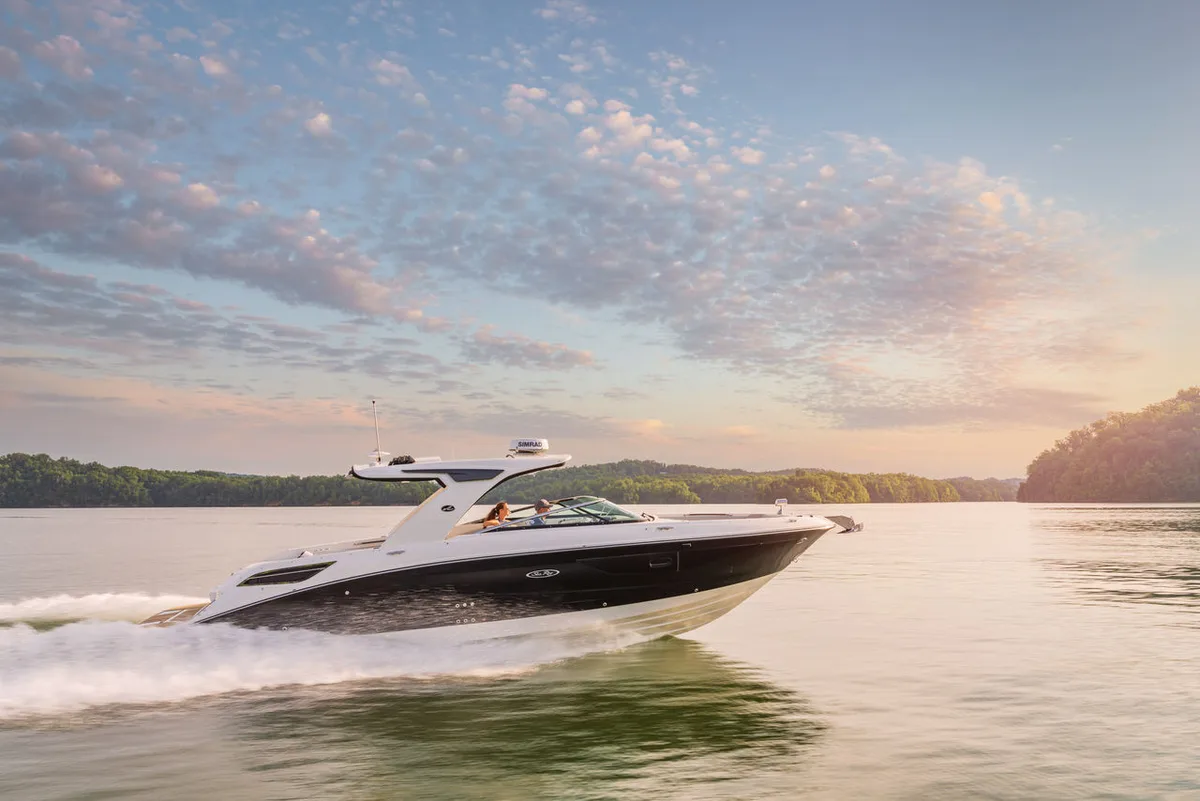 Sea Ray SLX 350