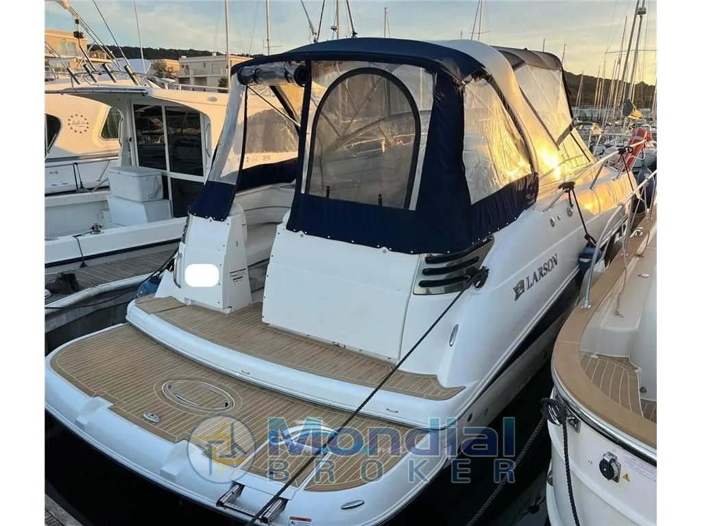 Larson Boats Cabrio 330 d'occasion - photo 1