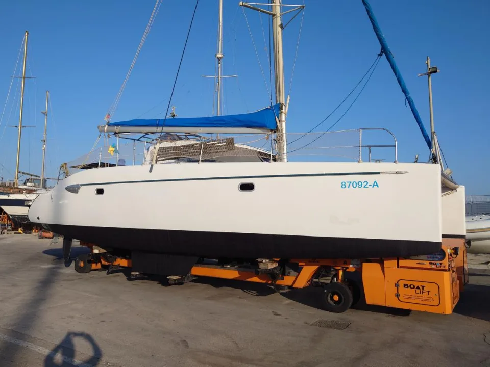 Fountaine Pajot Lavezzi 40 used - photo 1