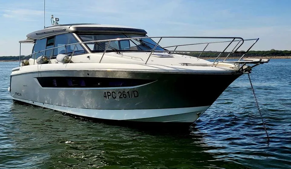 Jeanneau NC 11 used - photo 1