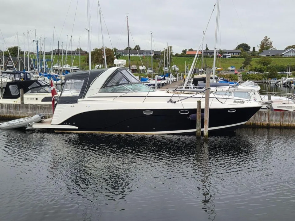 Rinker 360 Fiesta Vee used - photo 1