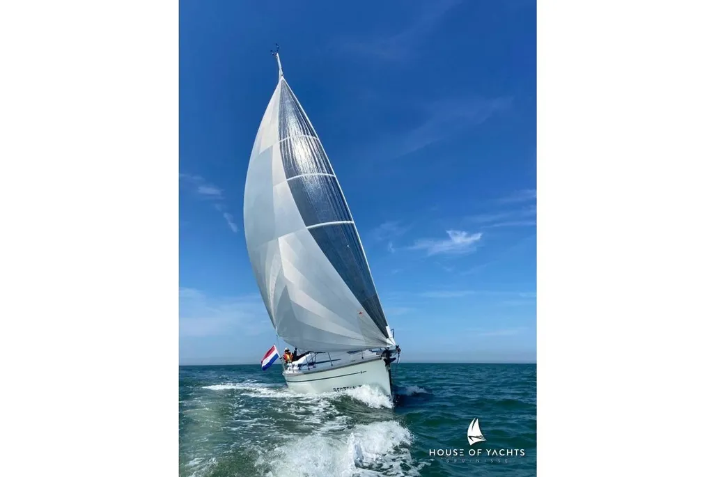 Bavaria Yachts 32 used - photo 1