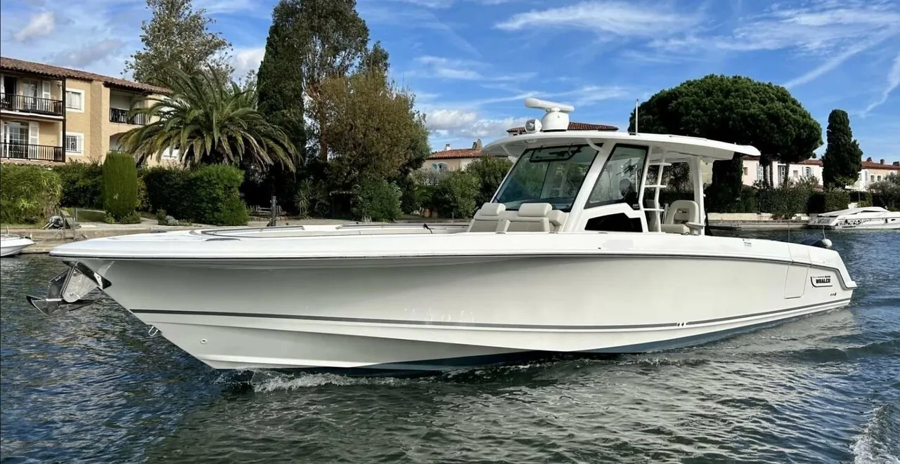 Boston Whaler Outrage 380 used - photo 1