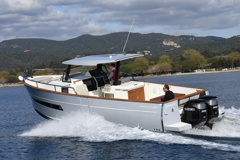 Rhéa Marine 32 Open usato - foto 1