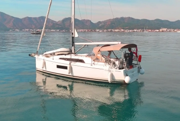 Beneteau Oceanis 30.1 used - photo 1
