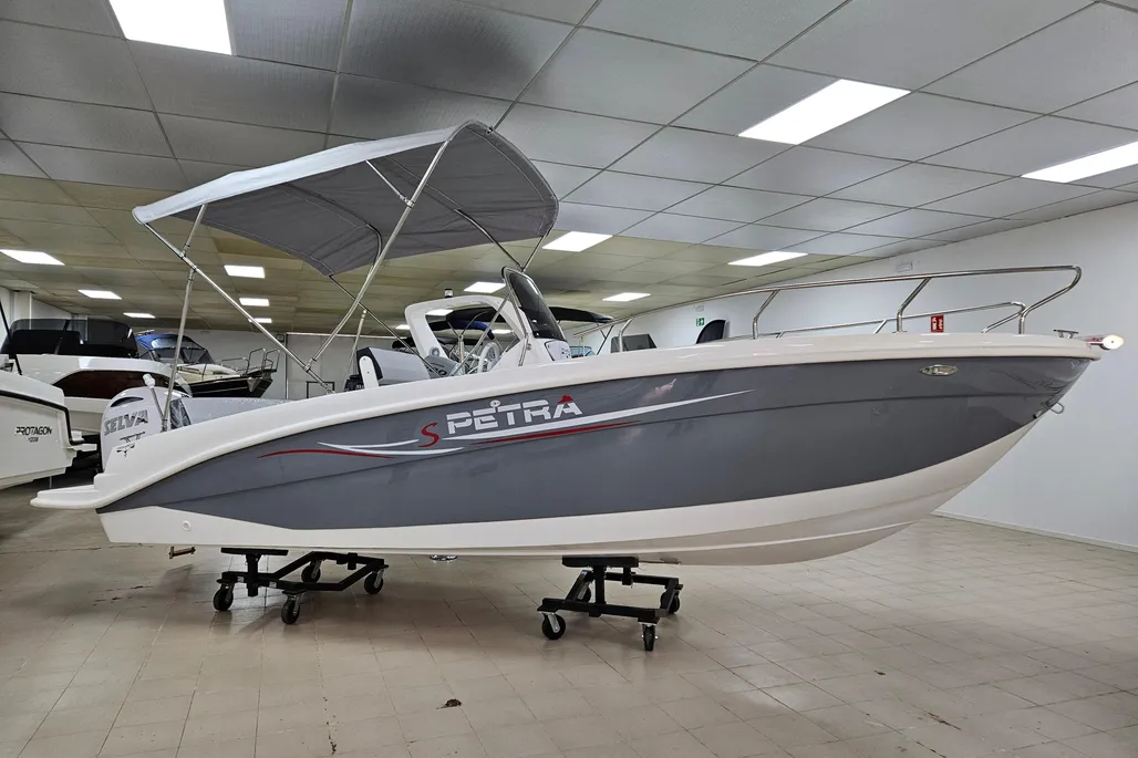 Trimarchi Petra used - photo 1