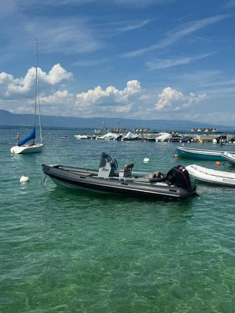 Hydrohulls HH6 usato - foto 1