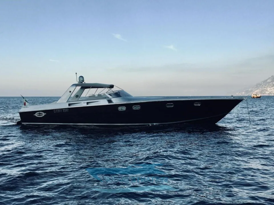 Magnum 53' Sport used - photo 1